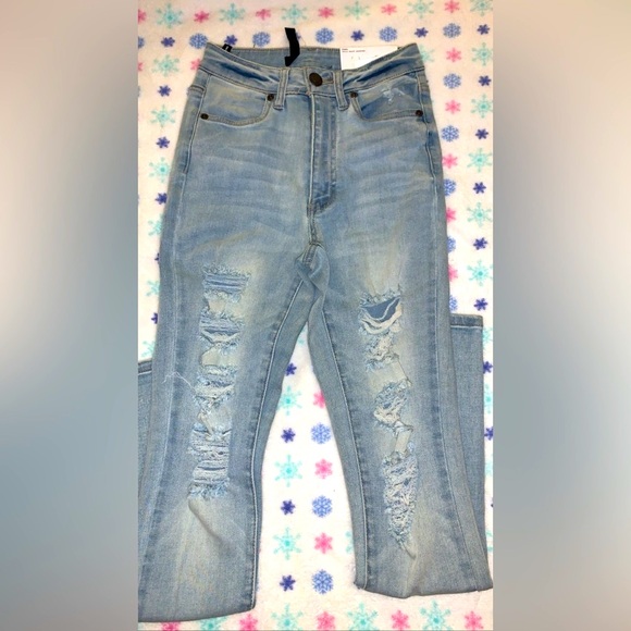 Distressed High Waist Jeans - Picture 5 of 7